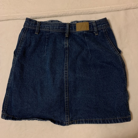 Carpenter jean skirt - Picture 3 of 3